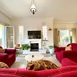 Villa 4 Bedroom Deluxe With Mountain And Sea View