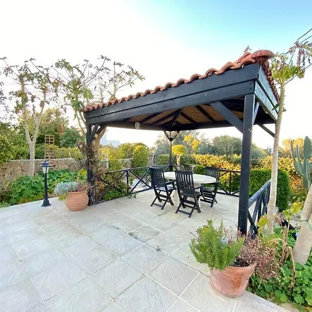 4 Bedroom Deluxe With Mountain And Sea View * Kerínia