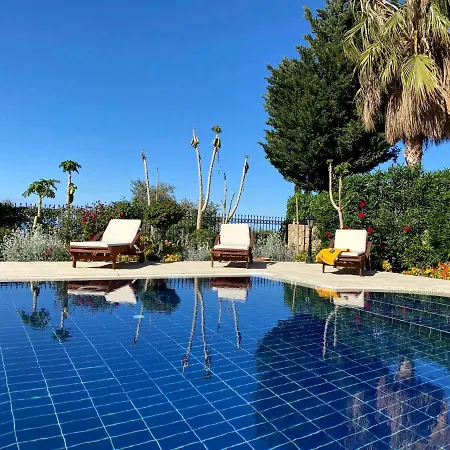 4 Bedroom Deluxe With Mountain And Sea View Villa