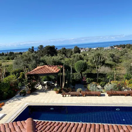 Villa 4 Bedroom Deluxe With Mountain And Sea View